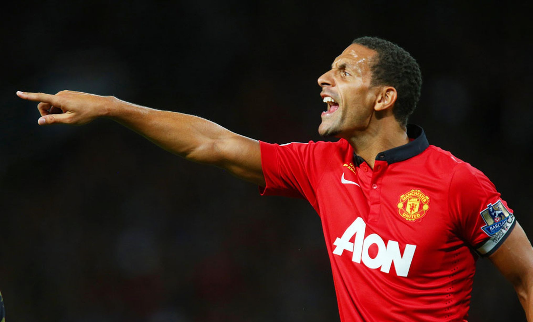 Chia sẻ với TNT Sports, Rio Ferdinand đã đưa ra nhận định khá đặc sắc về hiệu suất ấn tượng của bộ đôi trung vệ của Arsenal, đặt Pháo thủ vượt lên trước Liverpool trong cuộc đua giành ngôi vô địch, đặc biệt là nhờ vào sự khác biệt ở hàng phòng ngự.